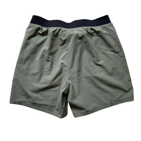 Old Navy Active Shorts Men - Picture 2 of 2